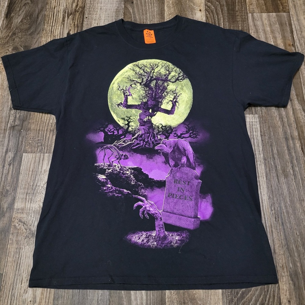 Happy Halloween Spooky Tree Graveyard Purple Graphic Tee Black Shirt Size Large